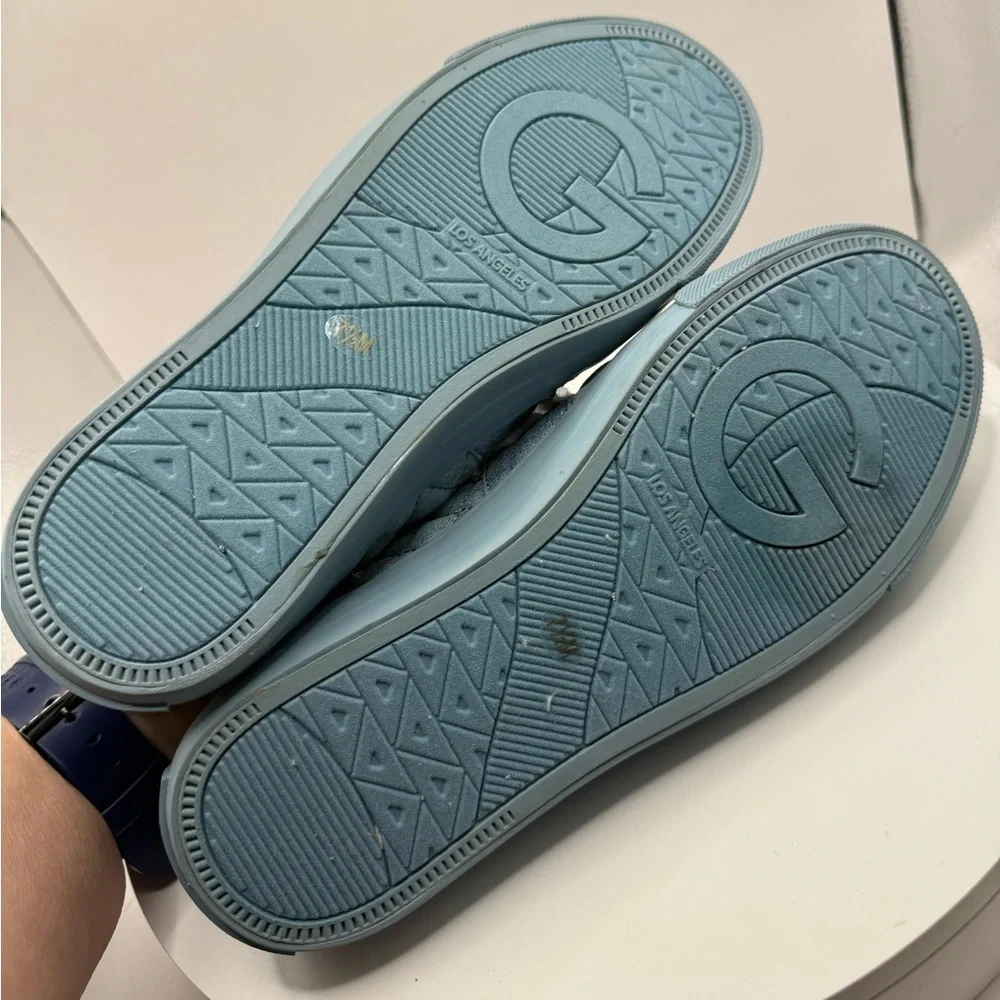 GBG Los Angeles Women’s Quilted Sneakers Size 7.5 Blue Metallic‎ Casual Shoes